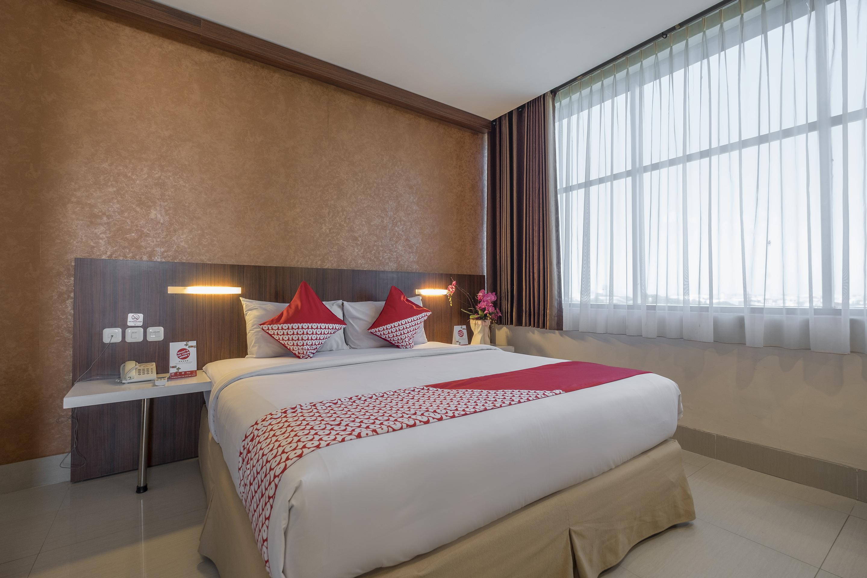 Collection O 1279 Hotel Grand Celino Makassar Exteriör bild