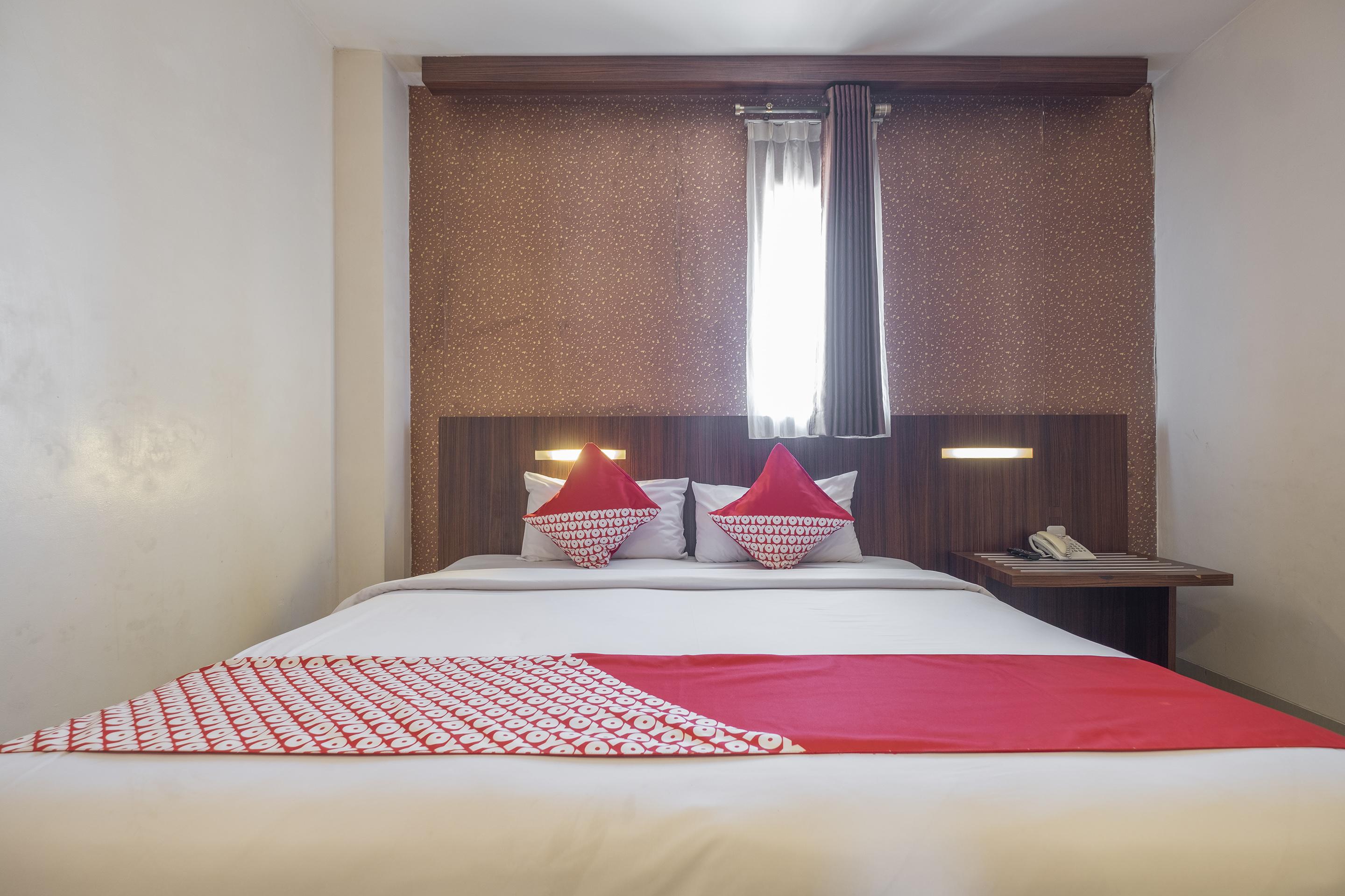 Collection O 1279 Hotel Grand Celino Makassar Exteriör bild